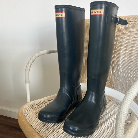 Hunter Shoes - HUNTER TALL ORIGINAL WATERPROOF RAIN BOOTS